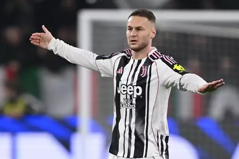 مانشستر يونايتد يستهدف لاعب يوفنتوس